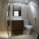 بيت شباب ذي لايتس هوستيل *