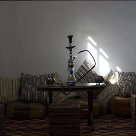 بيت شباب ذي لايتس هوستيل *